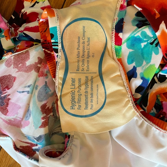 Style Solutions 1 Piece Swimsuit - Picture 5 of 6